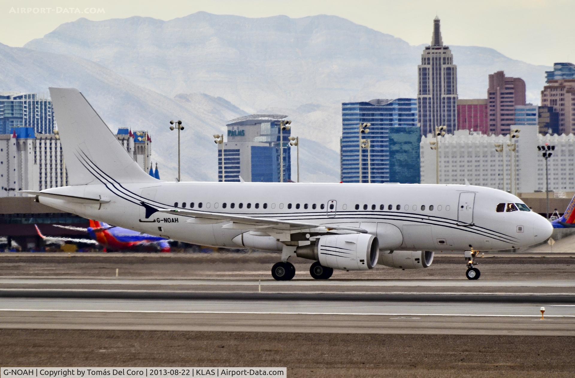 G-NOAH, 2009 Airbus A319-115CJ C/N 3826, G-NOAH (Acropolis Aviation) Airbus A319-115X CJ

Config - VIP

McCarran International Airport (KLAS)
Las Vegas, Nevada
TDelCoro
August 22, 2013