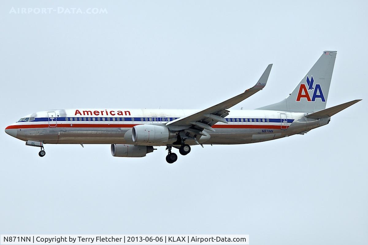 N871NN, 2011 Boeing 737-823 C/N 31127, At Los Angeles Airport , California