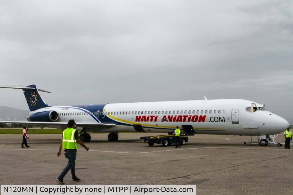 N120MN, 1992 McDonnell Douglas MD-83 C/N 53120, Haiti Aviation Airlines Aircraft at the tarmac of the Toussaint Louverture International Airport of Port-au-Prince