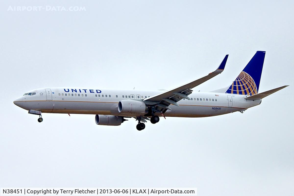 N38451, 2012 Boeing 737-924/ER C/N 31646, At Los Angeles Airport , California