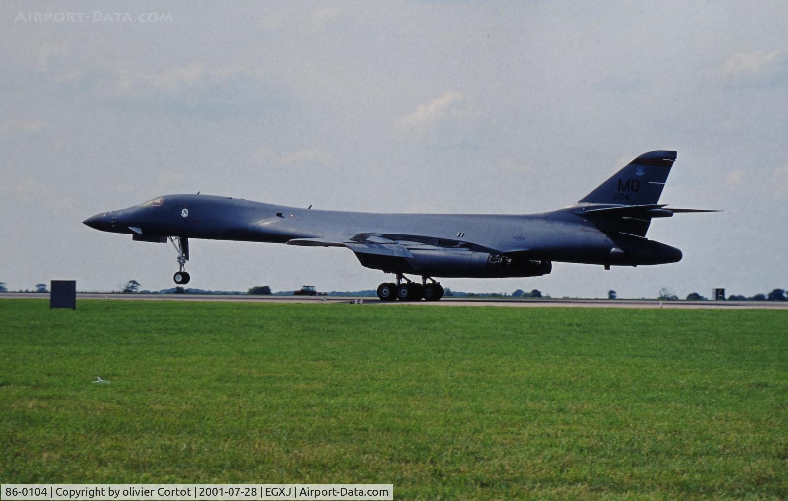 86-0104, 1986 Rockwell B-1B Lancer C/N 64, RIAT 2001