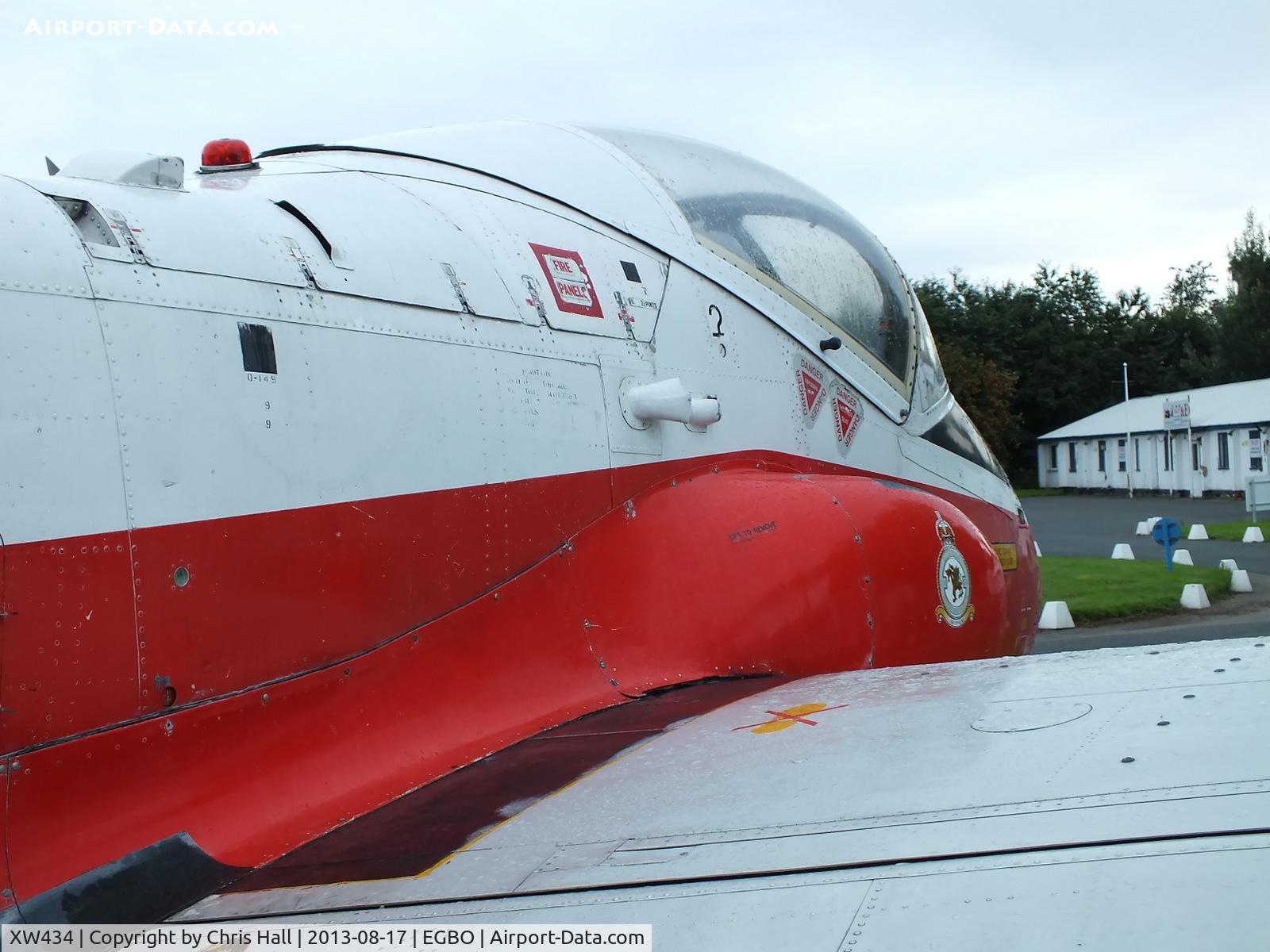 XW434, 1972 BAC 84 Jet Provost T.5A C/N EEP/JP/1056, Halfpenny Green's new gate guard
