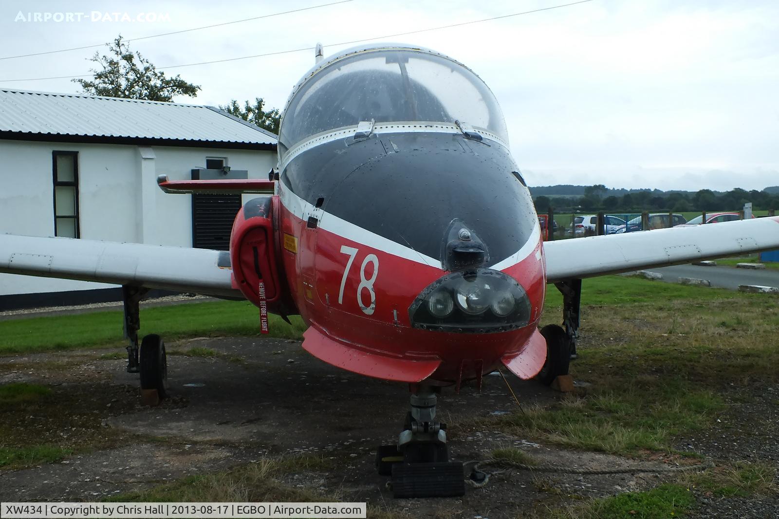 XW434, 1972 BAC 84 Jet Provost T.5A C/N EEP/JP/1056, Halfpenny Green's new gate guard