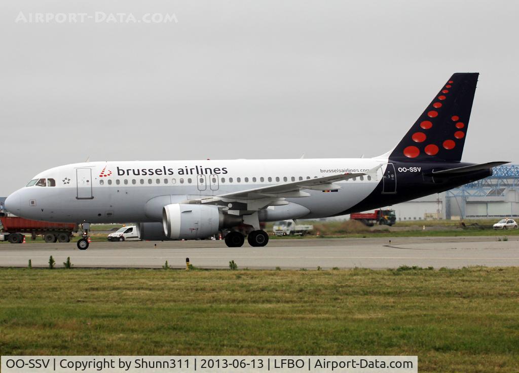 OO-SSV, 2004 Airbus A319-111 C/N 2196, Taxiing to the Terminal