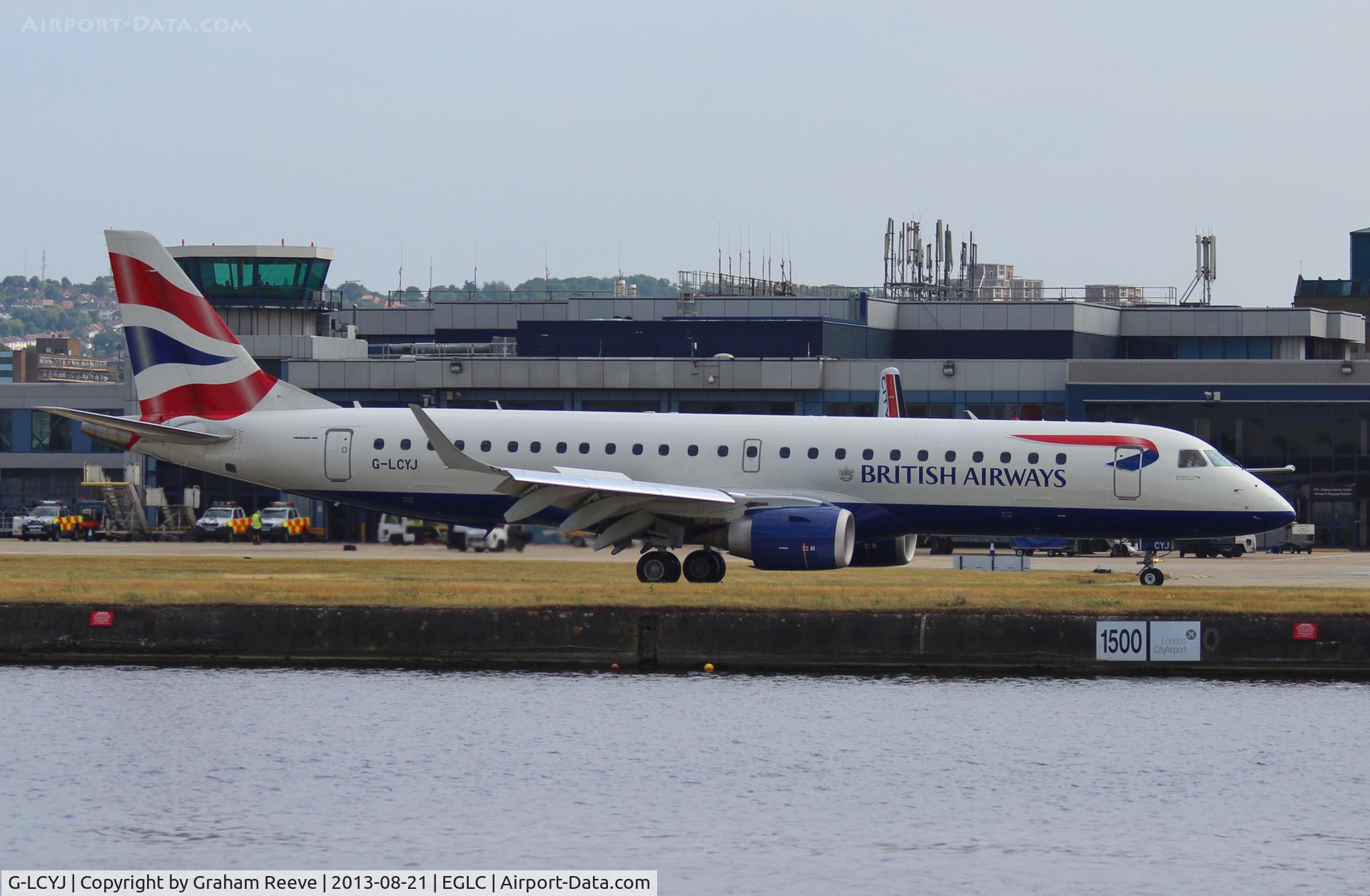 G-LCYJ, 2010 Embraer 190SR (ERJ-190-100SR) C/N 19000339, Just landed.