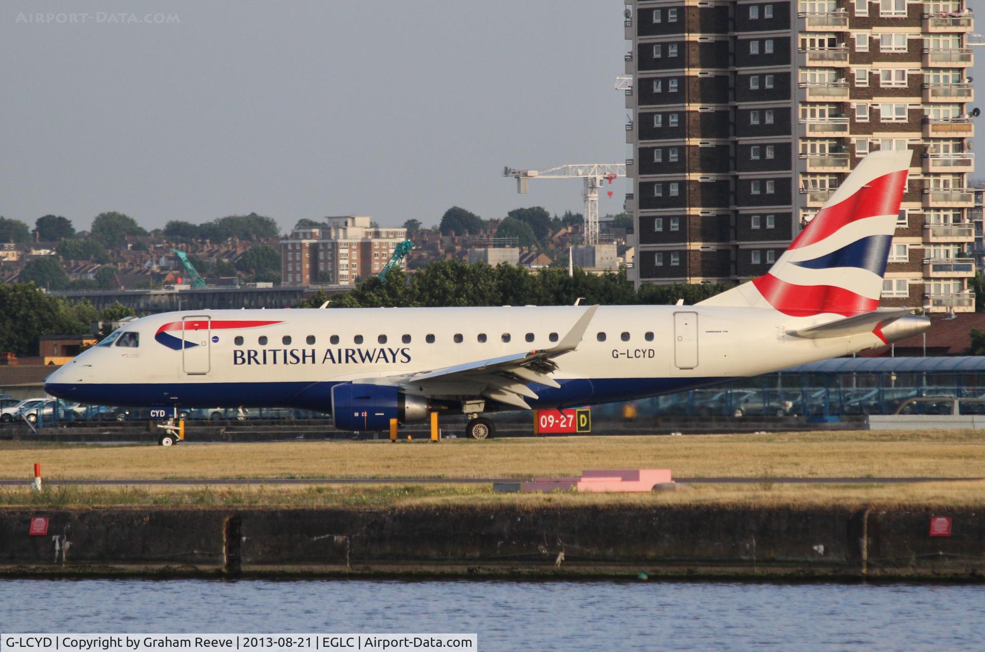 G-LCYD, 2009 Embraer 170STD (ERJ-170-100STD) C/N 17000294, About to depart.