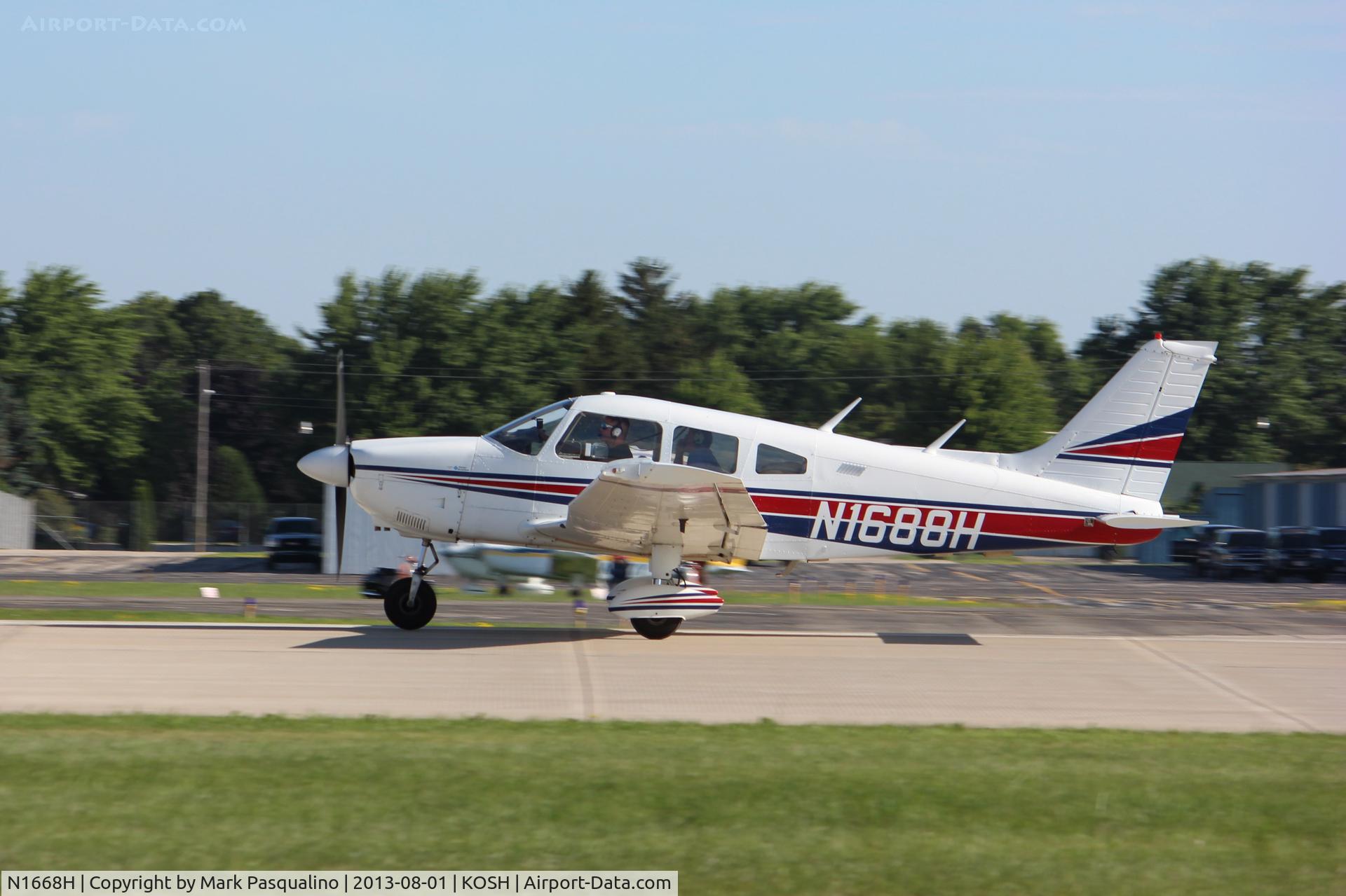 N1668H, 1977 Piper PA-28-161 Cherokee Warrior II C/N 28-7716038, Piper PA-28-161