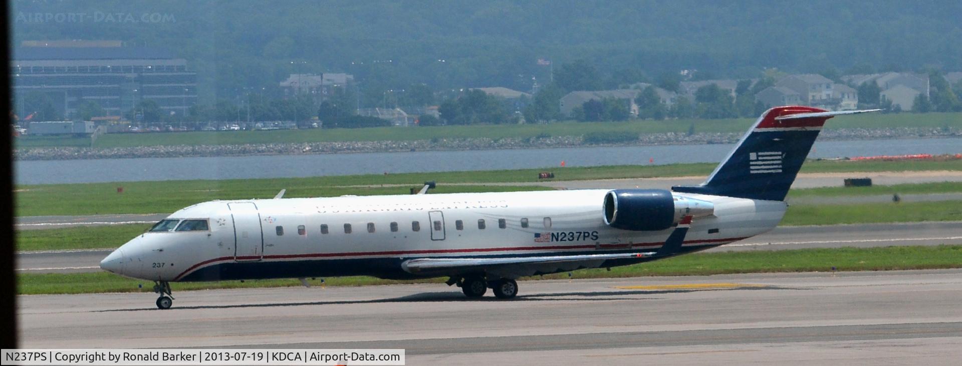 N237PS, 2004 Canadair CL-600-2B19 Regional Jet CRJ-200ER C/N 7906, Taxi DCA