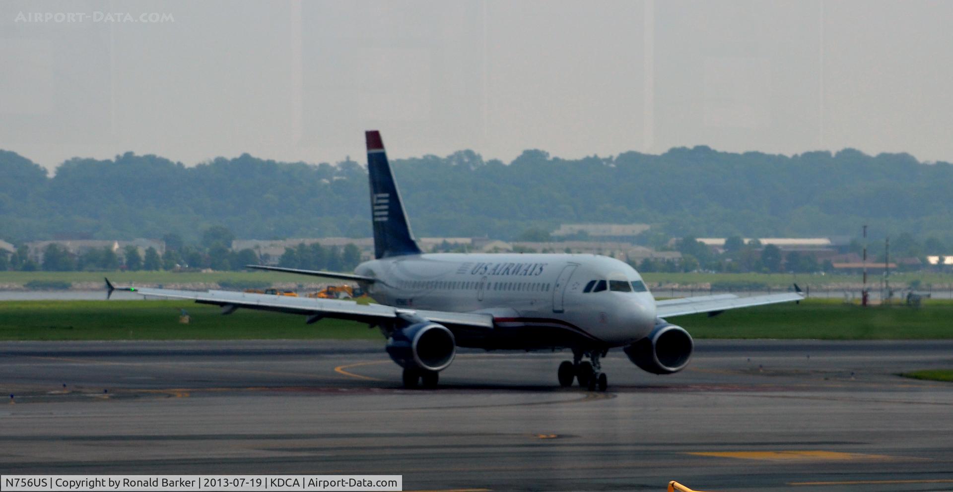 N756US, 2000 Airbus A319-112 C/N 1340, Taxi DCA