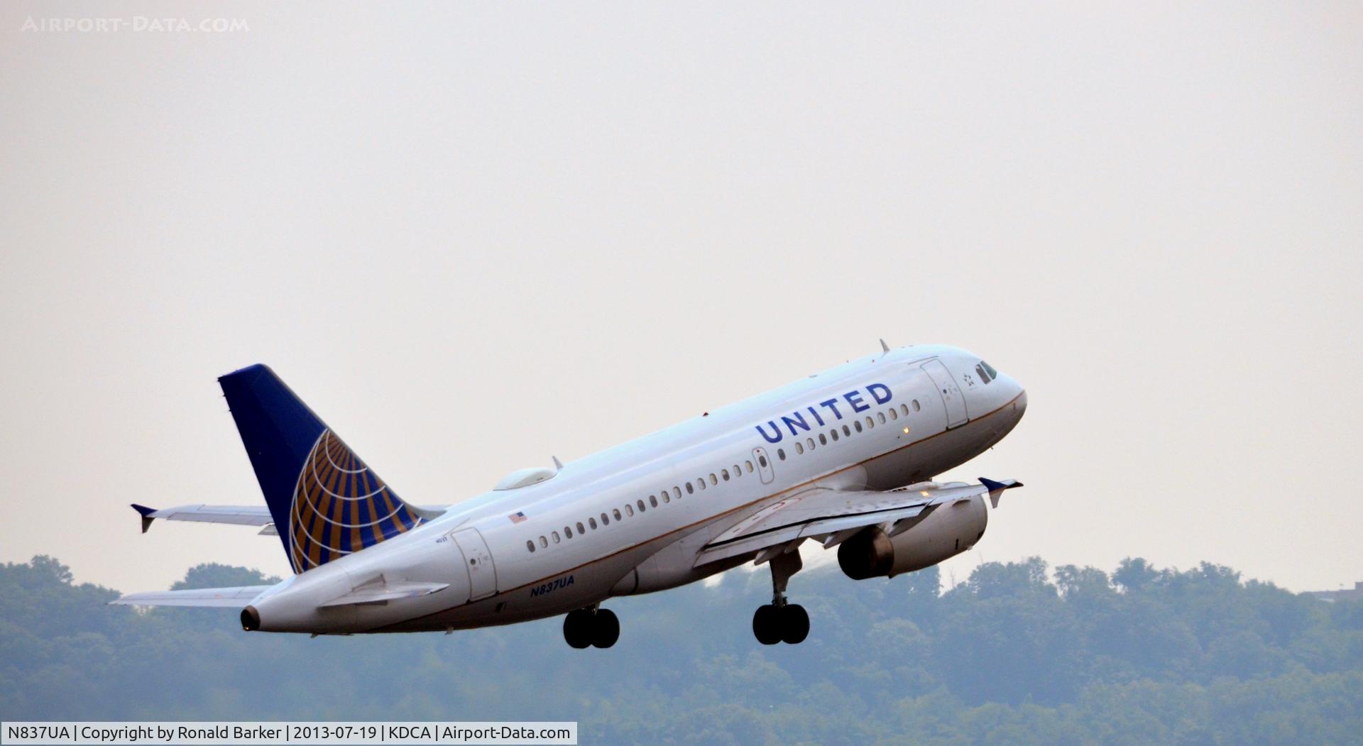 N837UA, 2001 Airbus A319-131 C/N 1474, Takeoff DCA