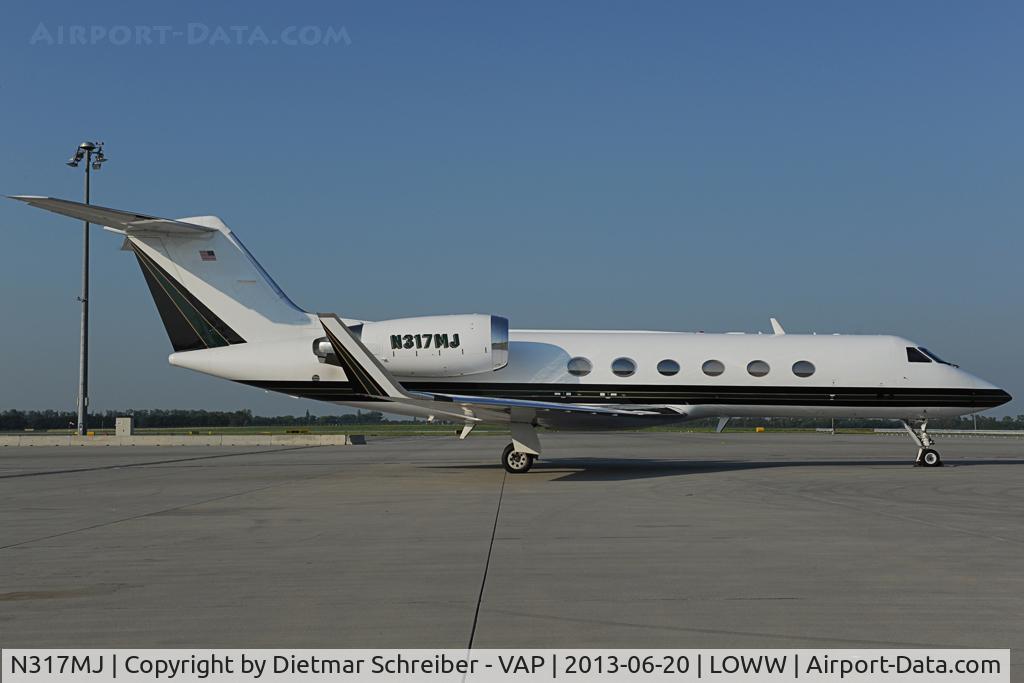 N317MJ, 1989 Gulfstream Aerospace G-IV C/N 1122, Gulfstream 4