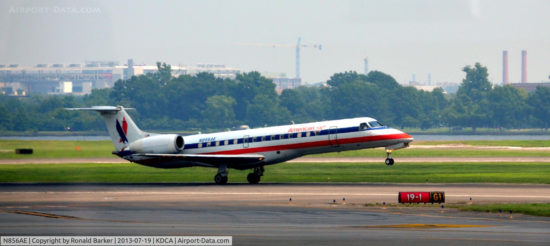 N856AE, 2003 Embraer ERJ-140LR (EMB-135KL) C/N 145748, Nose wheel liftoff DCA