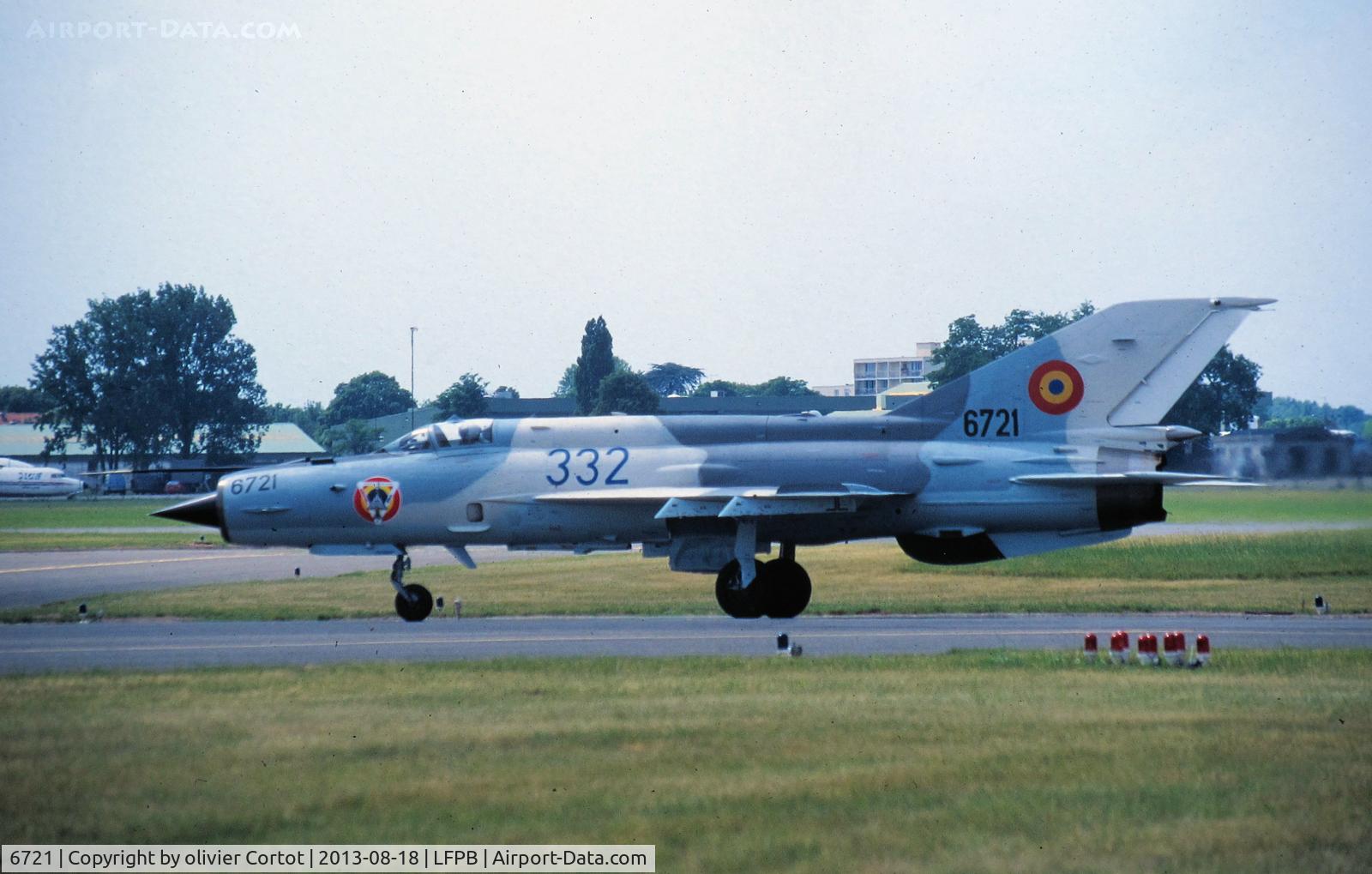 6721, Mikoyan-Gurevich MiG-21MF-75 Lancer C C/N 96006721, Paris air show 2001