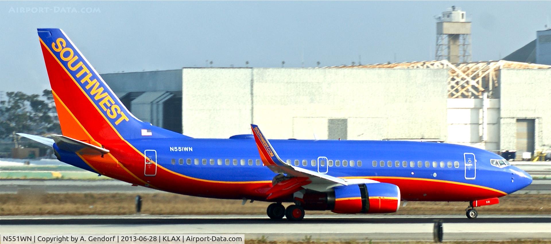 N551WN, 2001 Boeing 737-76Q C/N 30280, Southwest Airlines, is here shortly after landing at Los Angeles Int´l(KLAX)