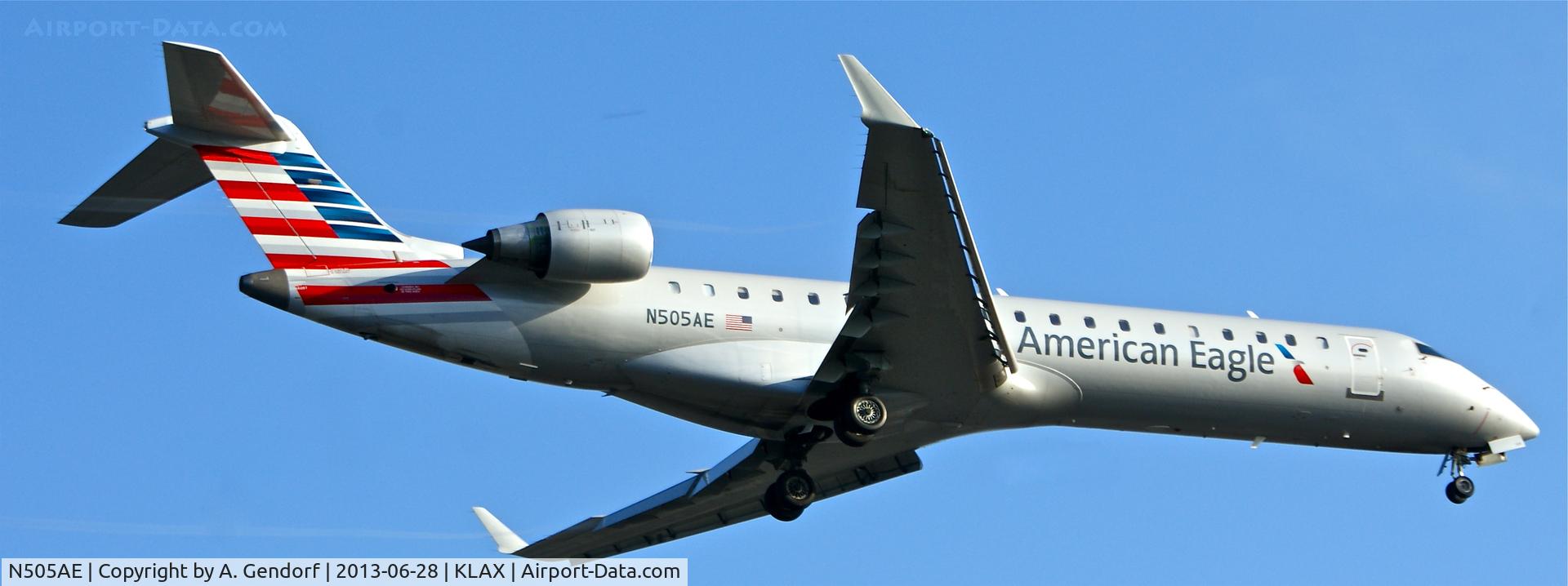 N505AE, 2002 Bombardier CRJ-701 (CL-600-2C10) Regional Jet C/N 10053, American Eagle, seen here on short finals RWY 24R at Los Angeles Int´l(KLAX)
