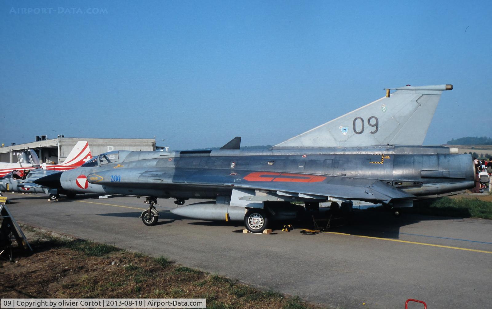 09, Saab J-35Oe MkII Draken C/N 35-1409, Payerne 2004