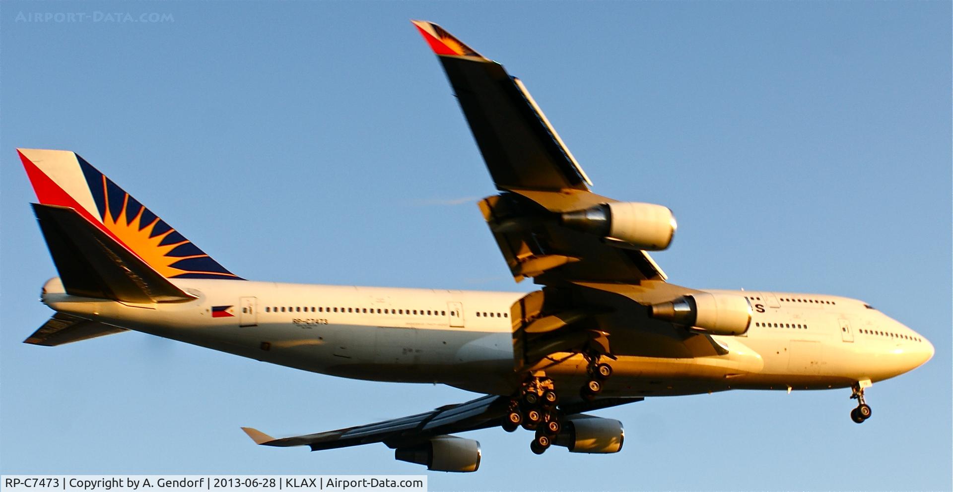 RP-C7473, 1994 Boeing 747-4F6 C/N 27828, Philippine Airlines, is arriving at Los Angeles Int´l(KLAX)