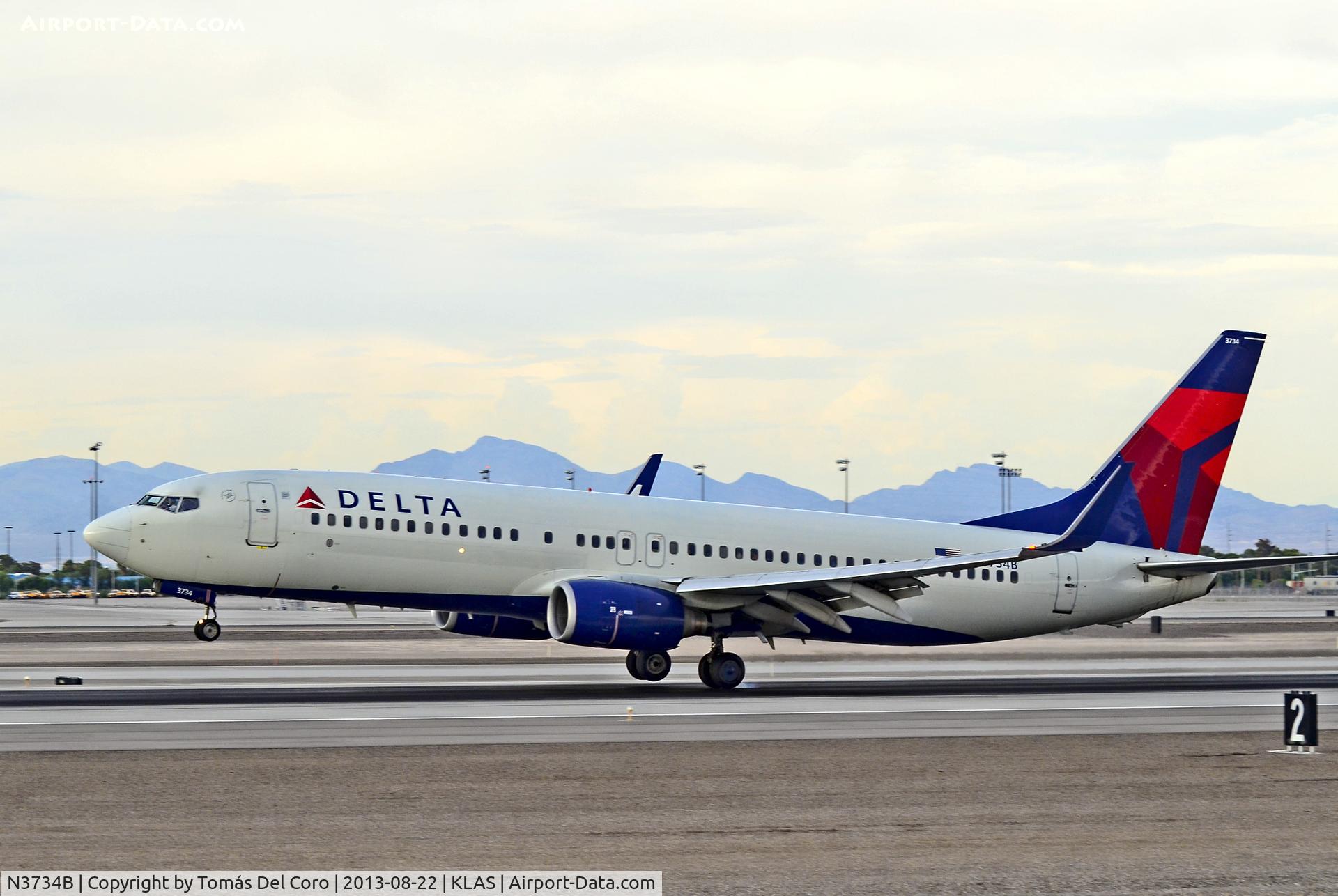 N3734B, 2000 Boeing 737-832 C/N 30776, N3734B Delta Air Lines 2000 Boeing 737-832 C/N 30776

McCarran International Airport (KLAS)
Las Vegas, Nevada
TDelCoro
August 22, 2013