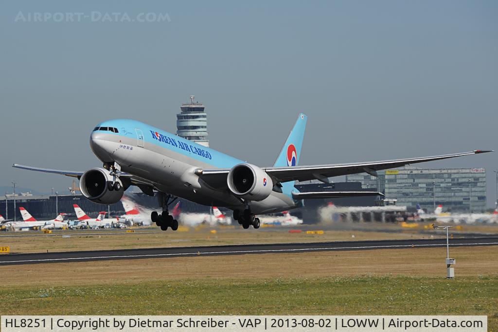 HL8251, 2012 Boeing 777-FB5 C/N 37639, Korean Air Boeing 777-200