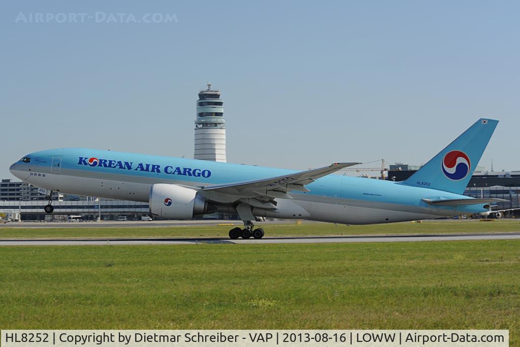 HL8252, 2012 Boeing 777-FB5 C/N 37638, Korean Air Boeing 777-200