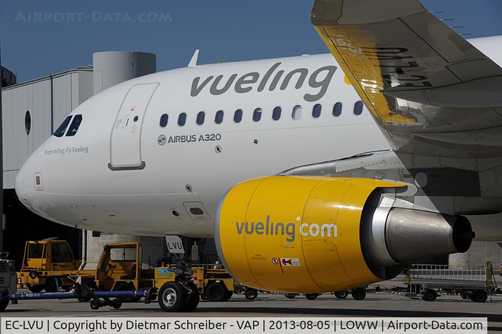 EC-LVU, 2013 Airbus A320-214 C/N 5616, Vueling Airbus 320