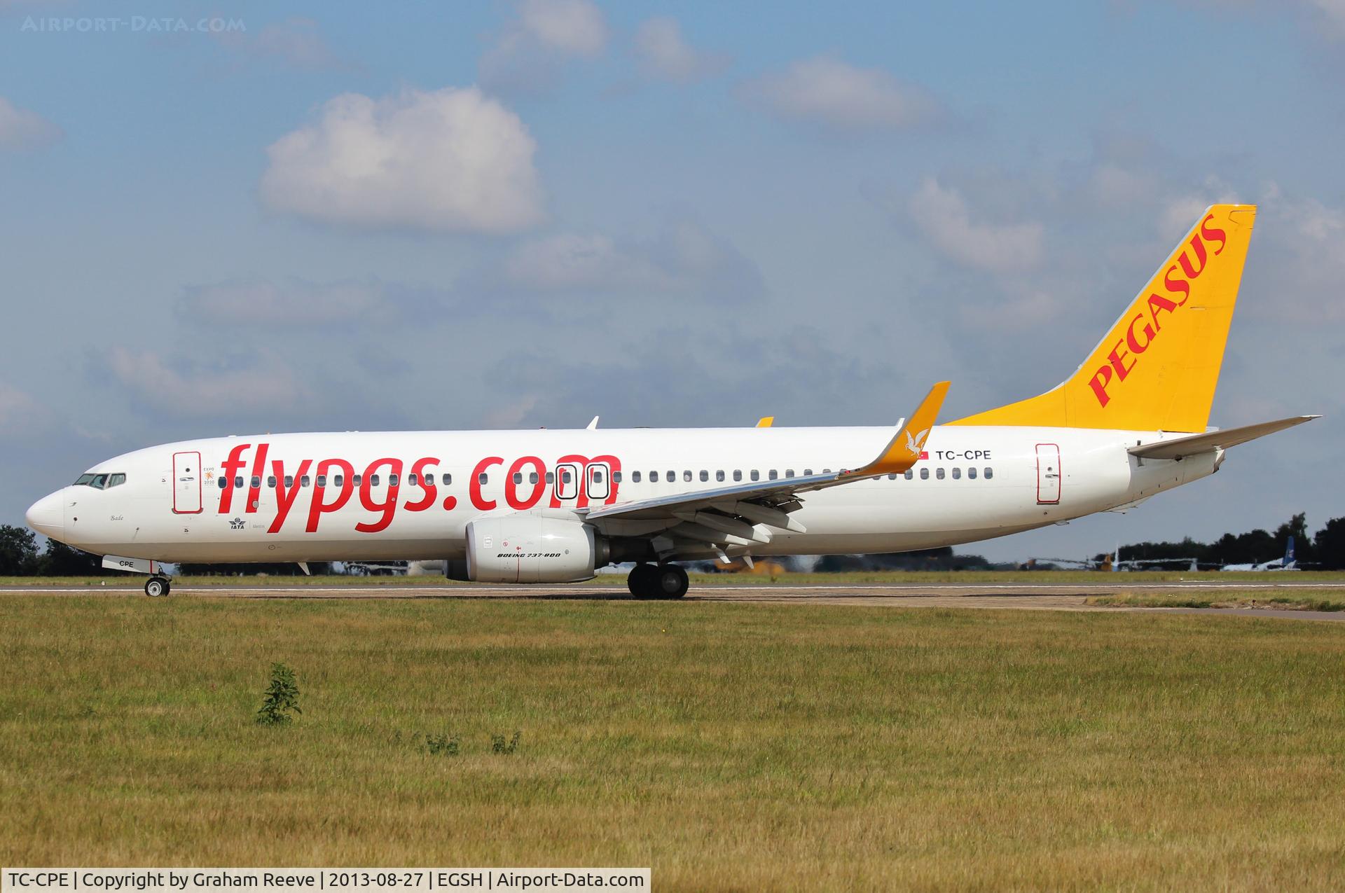 TC-CPE, 2012 Boeing 737-82R C/N 38178, About to depart.