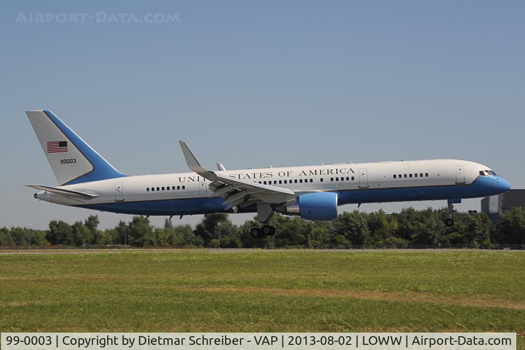 99-0003, 1998 Boeing C-32A (757-200) C/N 29027, USAF Boeing 757-200