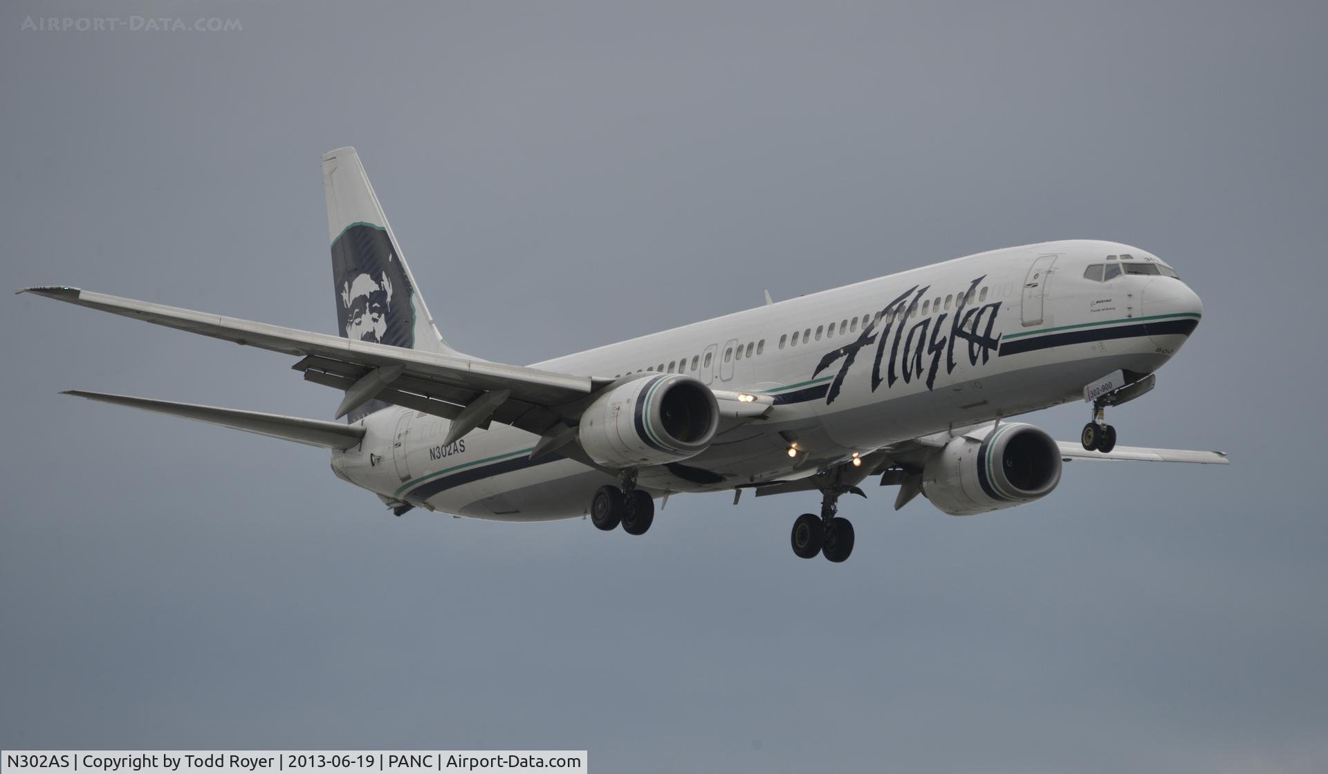 N302AS, 2003 Boeing 737-990 C/N 30017, Arriving at Anchorage