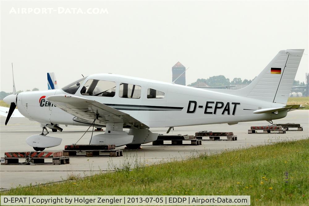 D-EPAT, Piper PA-28-161 Warrior ll C/N 28-42084, Resting on GAT....