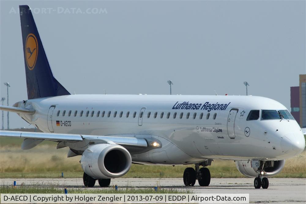 D-AECD, 2010 Embraer 190LR (ERJ-190-100LR) C/N 19000337, Noon shuttle to FRA on taxi to rwy 08L....