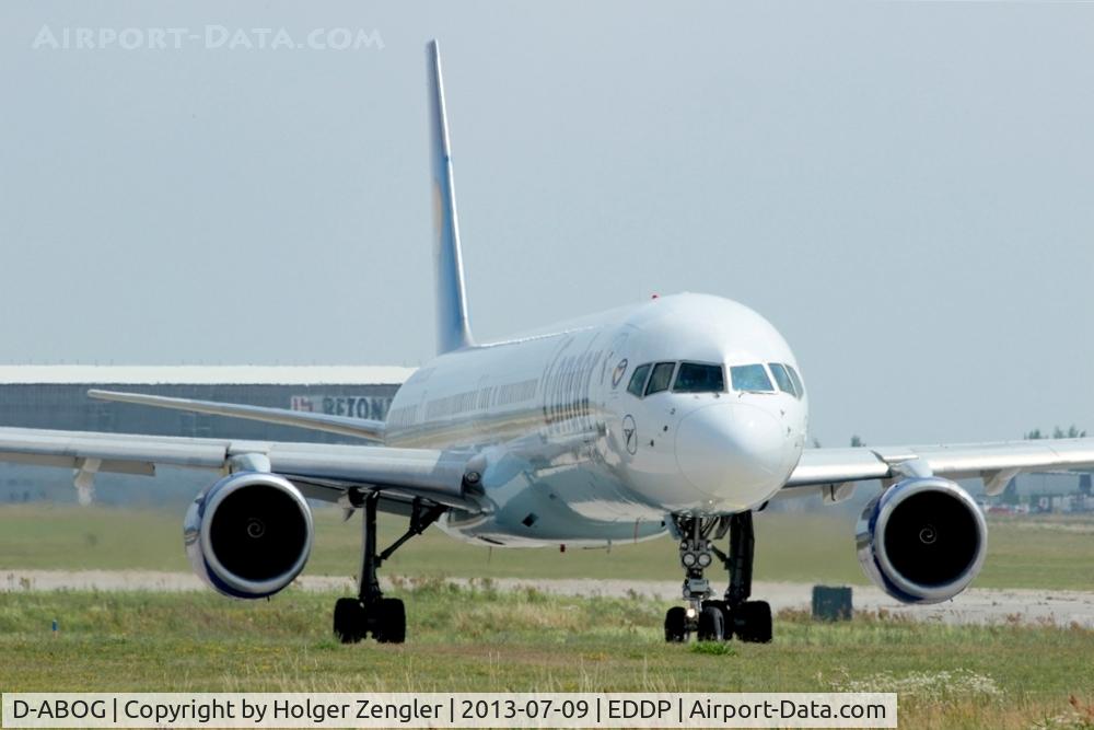 D-ABOG, 1999 Boeing 757-330 C/N 29014, Daily AYT shuttle on taxi from apron 1 to rwy 08L...