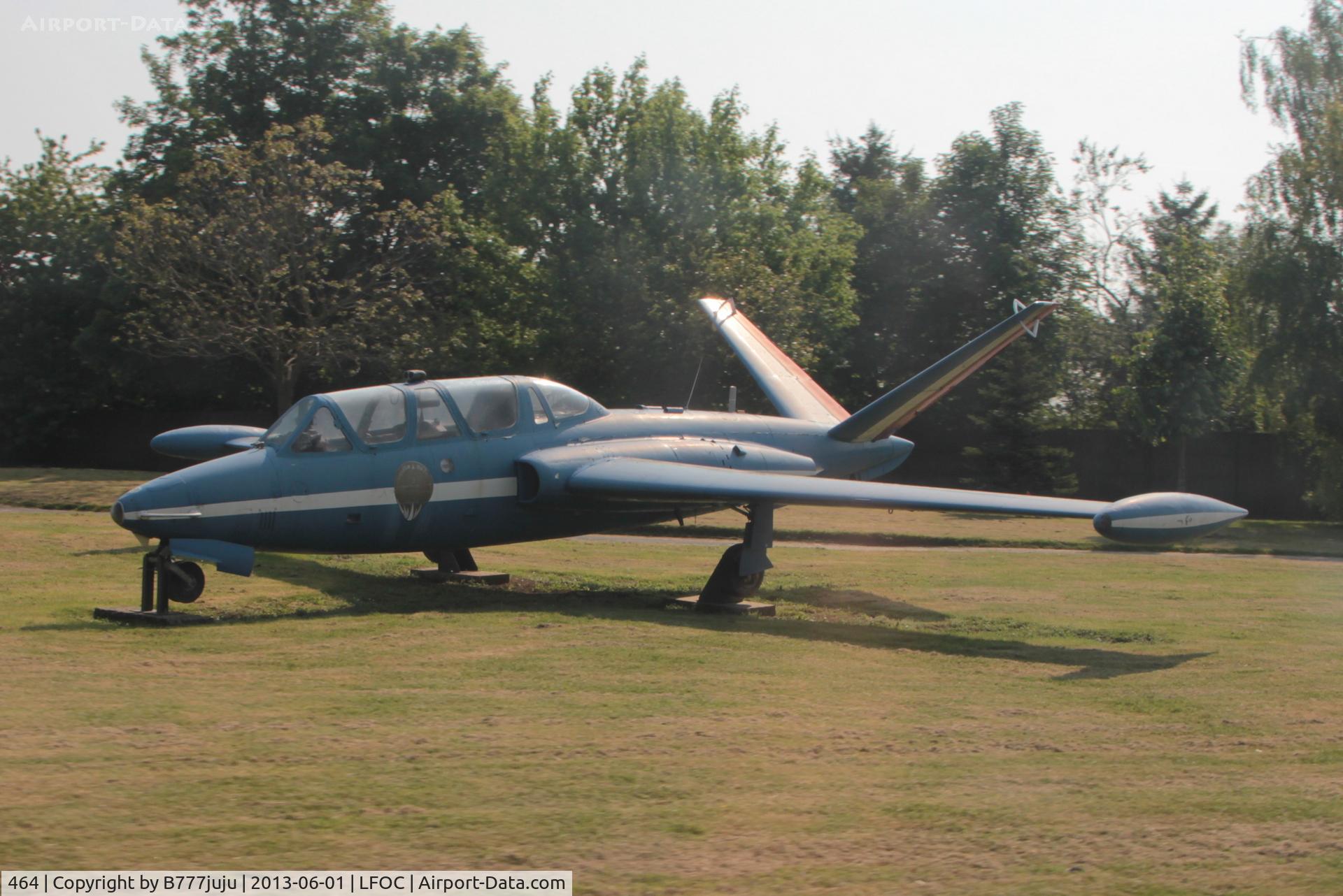 464, Fouga CM-170 Magister C/N 464, preserved at Chateaudun