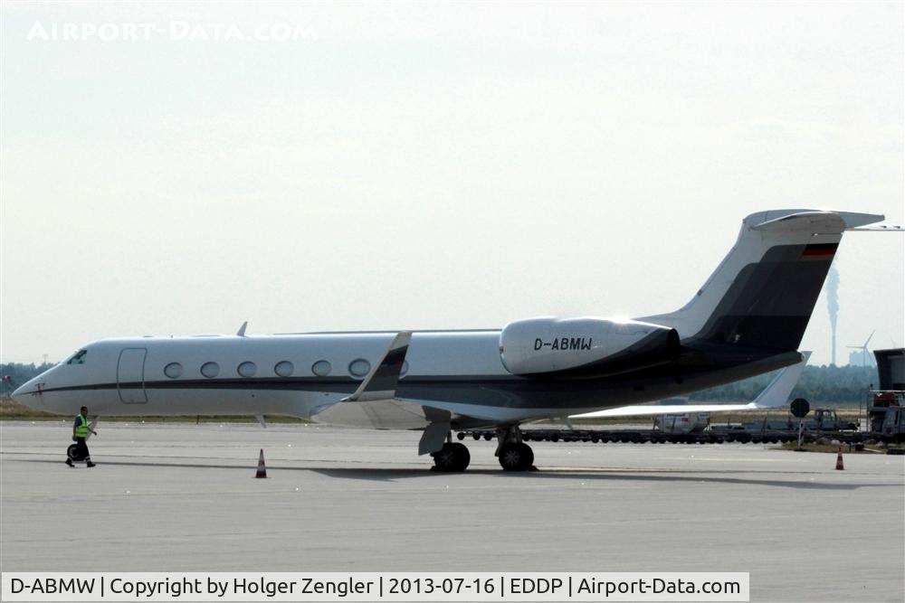 D-ABMW, Gulfstream Aerospace GV-SP (G550) C/N 5336, Waiting on GAT for some guys with ties from Munich having a meeting at BMW factory Leipzig.....