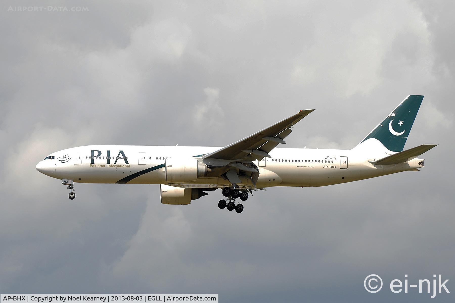 AP-BHX, 2007 Boeing 777-240/ER C/N 35296, Photographed landing 27R at Heathrow.