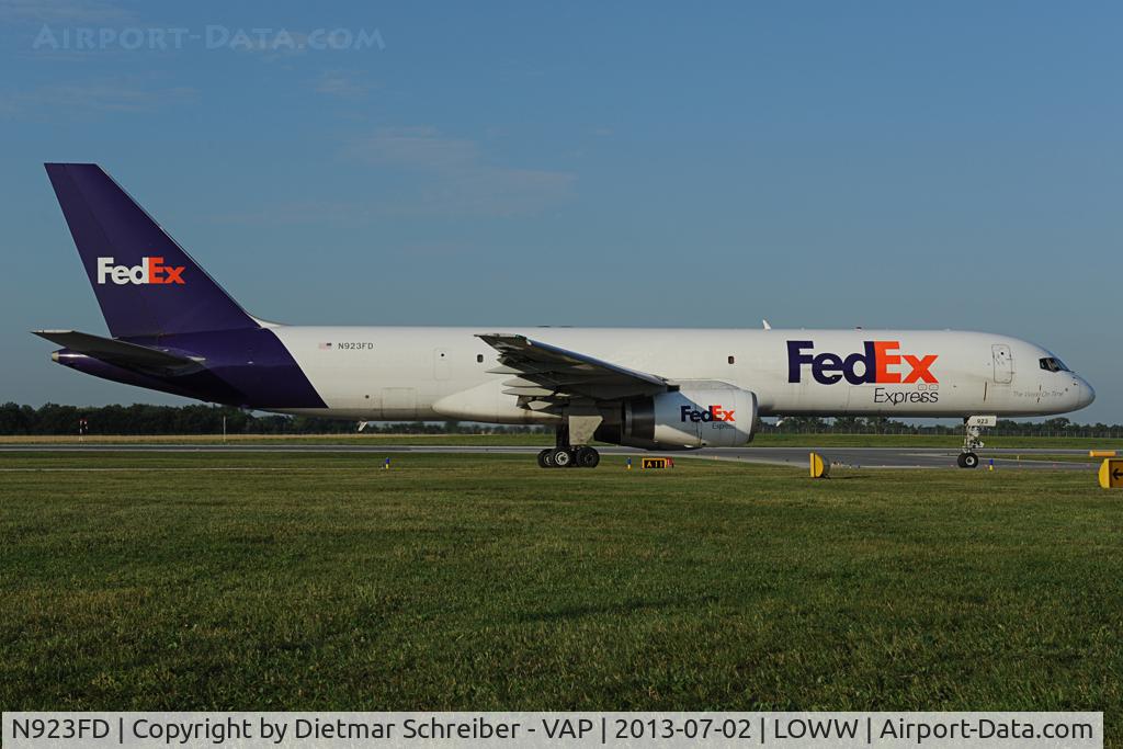 N923FD, 1992 Boeing 757-204 C/N 26266, Fedex Boeing 757-200