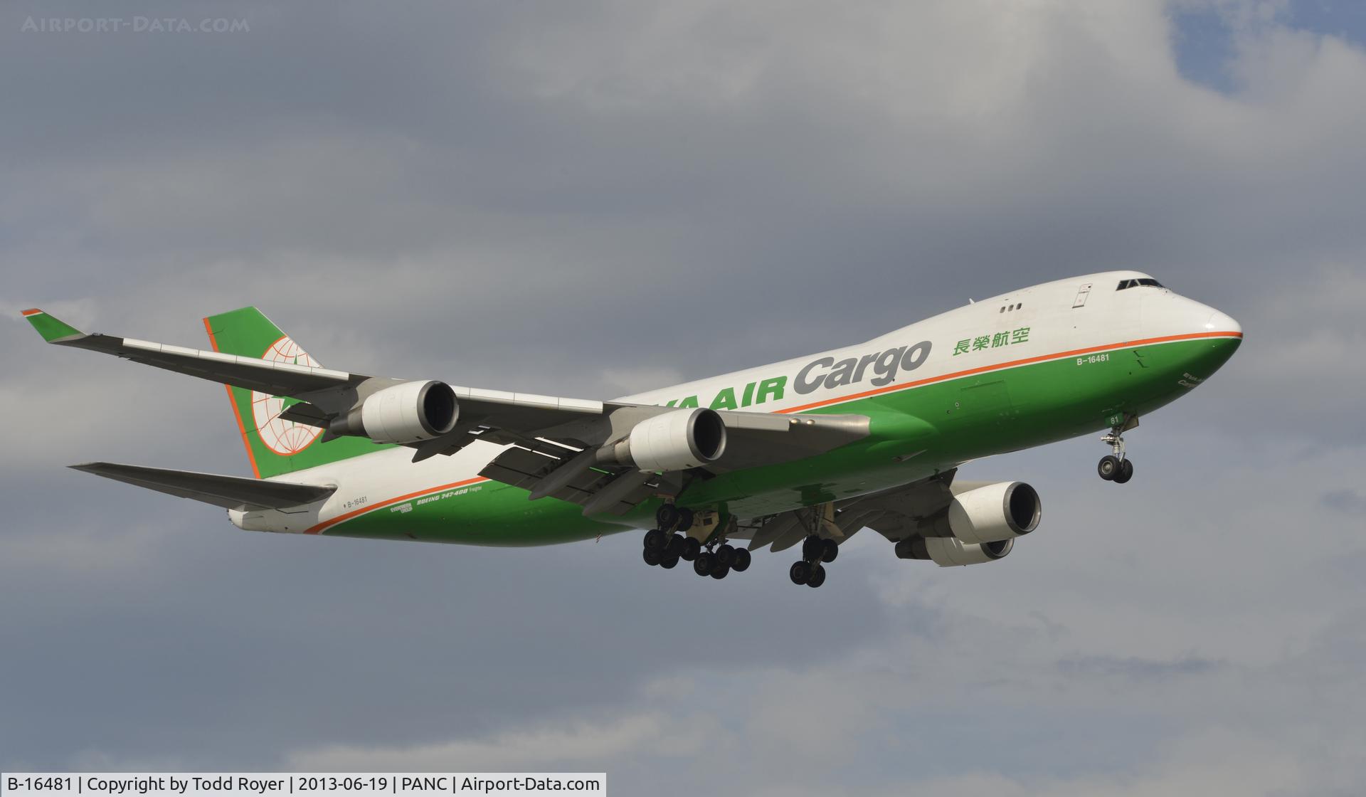 B-16481, Boeing 747-45EF (SCD) C/N 30607, Landing at Anchorage