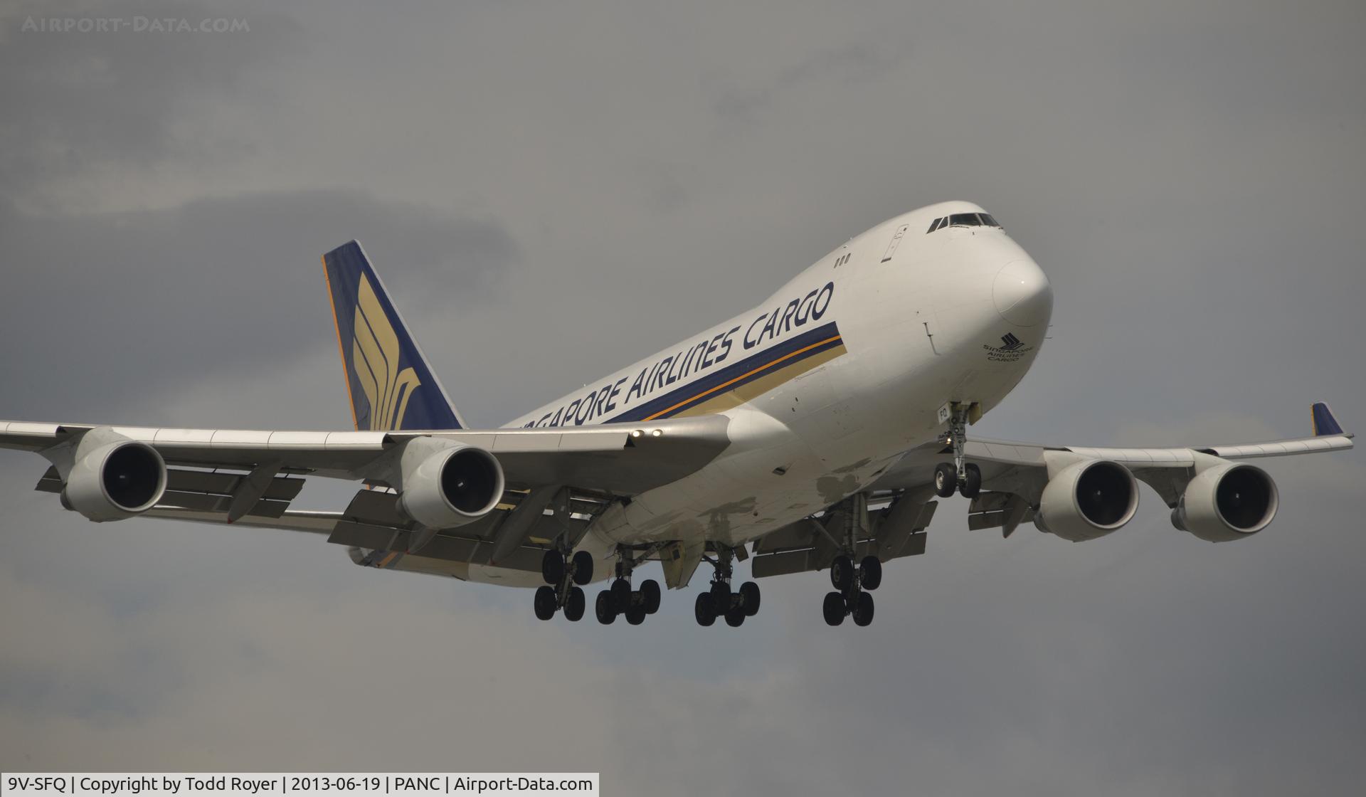 9V-SFQ, 2006 Boeing 747-412F(SCD) C/N 32901, Landing at Anchorage