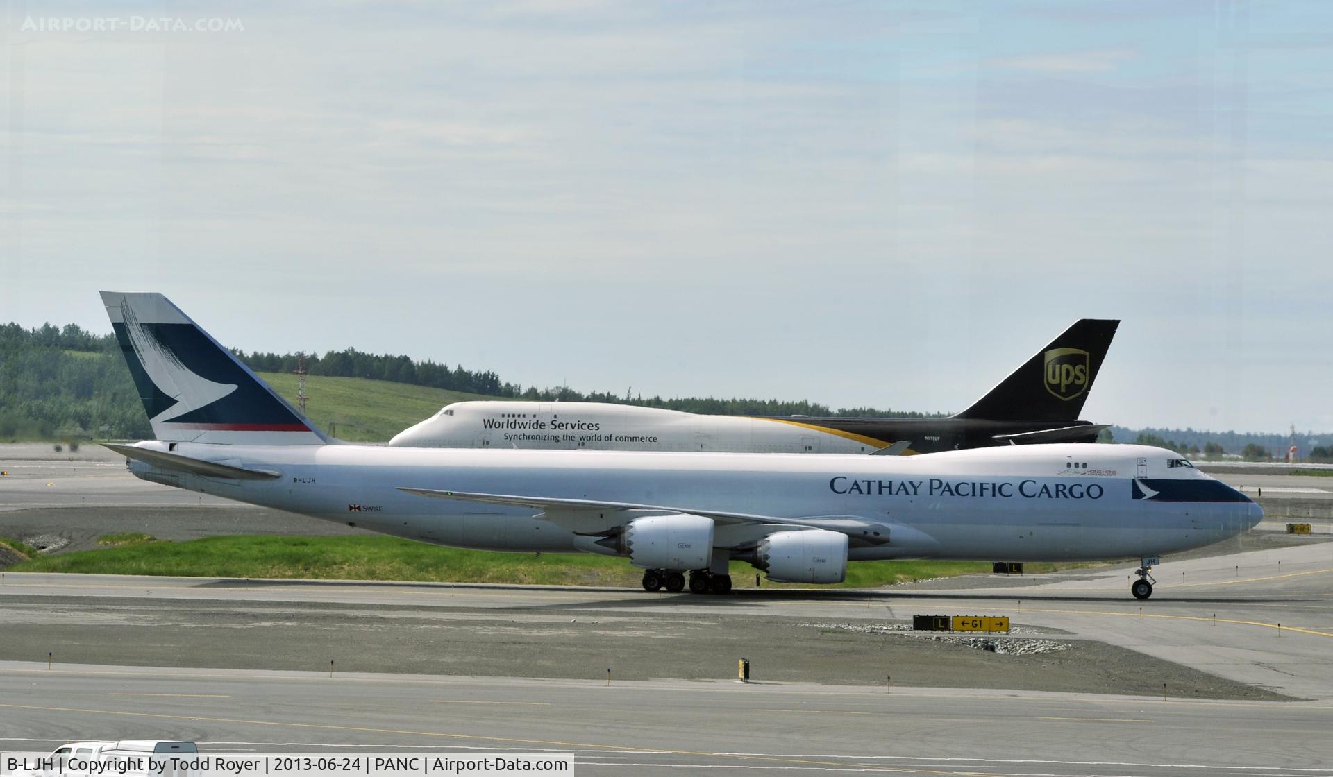 B-LJH, 2012 Boeing 747-867F/SCD C/N 39245, Taxiing to parking