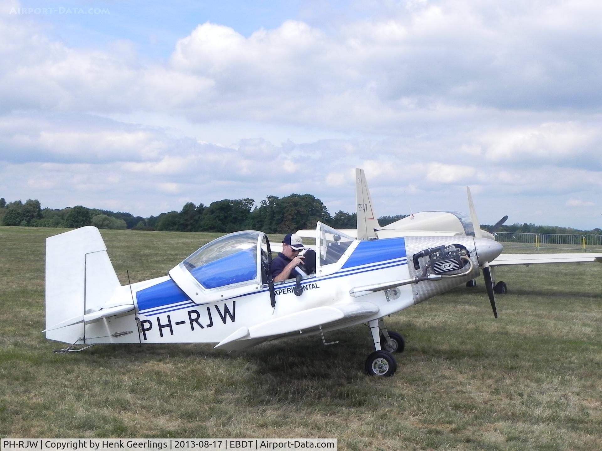 PH-RJW, Corby CJ-1 Starlet C/N 0851, Schaffen - Diest ,Belgium: Oldtimer Fly In , Aug 2013