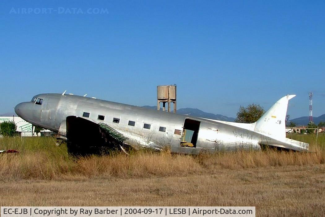 EC-EJB, 1942 Douglas C-47 C/N 4479, Douglas DC-3C-47-DL [4479] (Aeromarket Express) Palma-Son Bonet~EC 17/09/2004