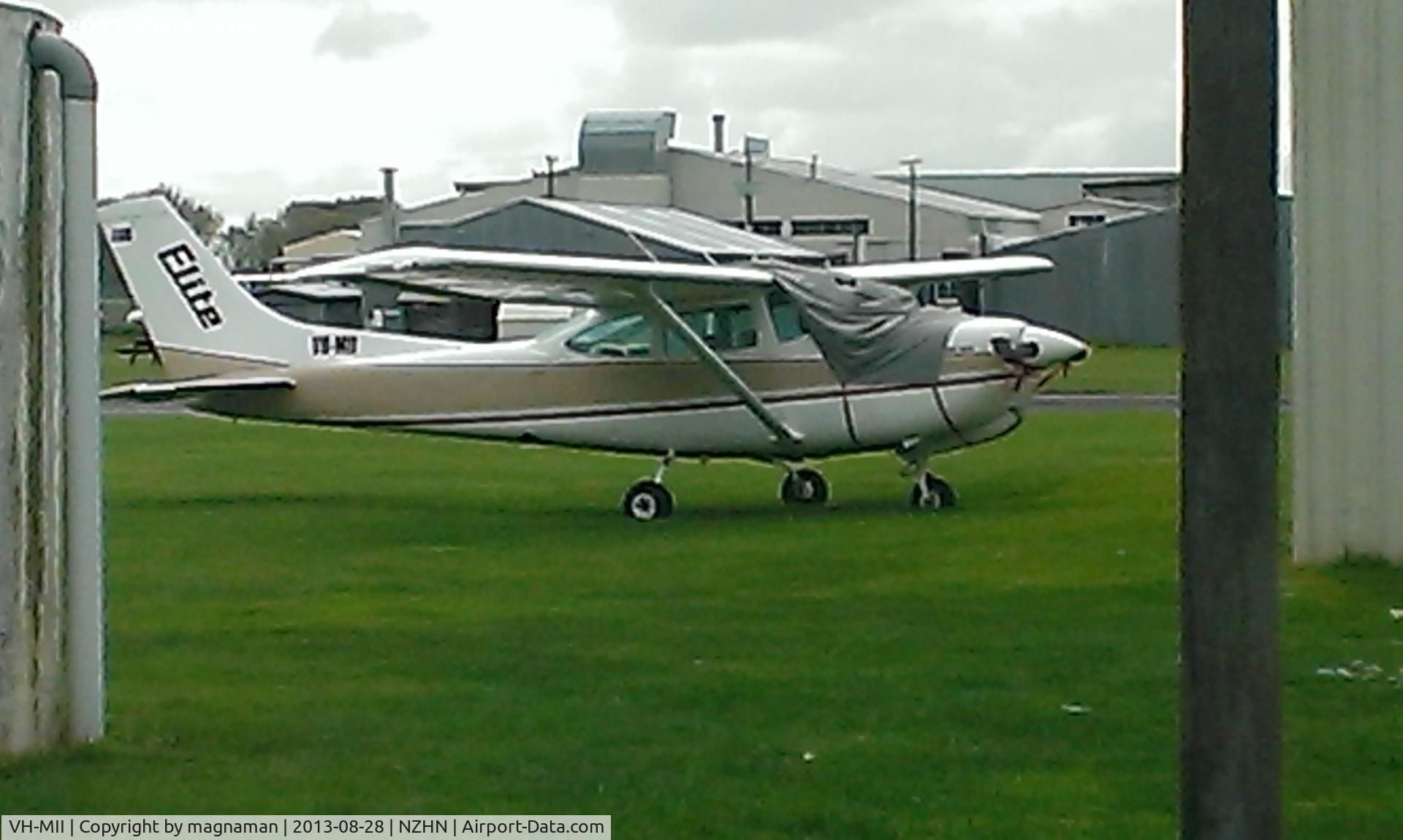 VH-MII, 1978 Cessna R182 Skylane RG C/N R18200131, Been here for months. Shame I just had a phone and not a proper camera.