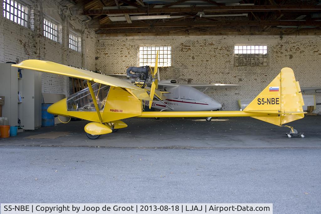 S5-NBE, Kolb Twinstar Mark III C/N M3-191, Seen in the Ajdovš?ina hangar