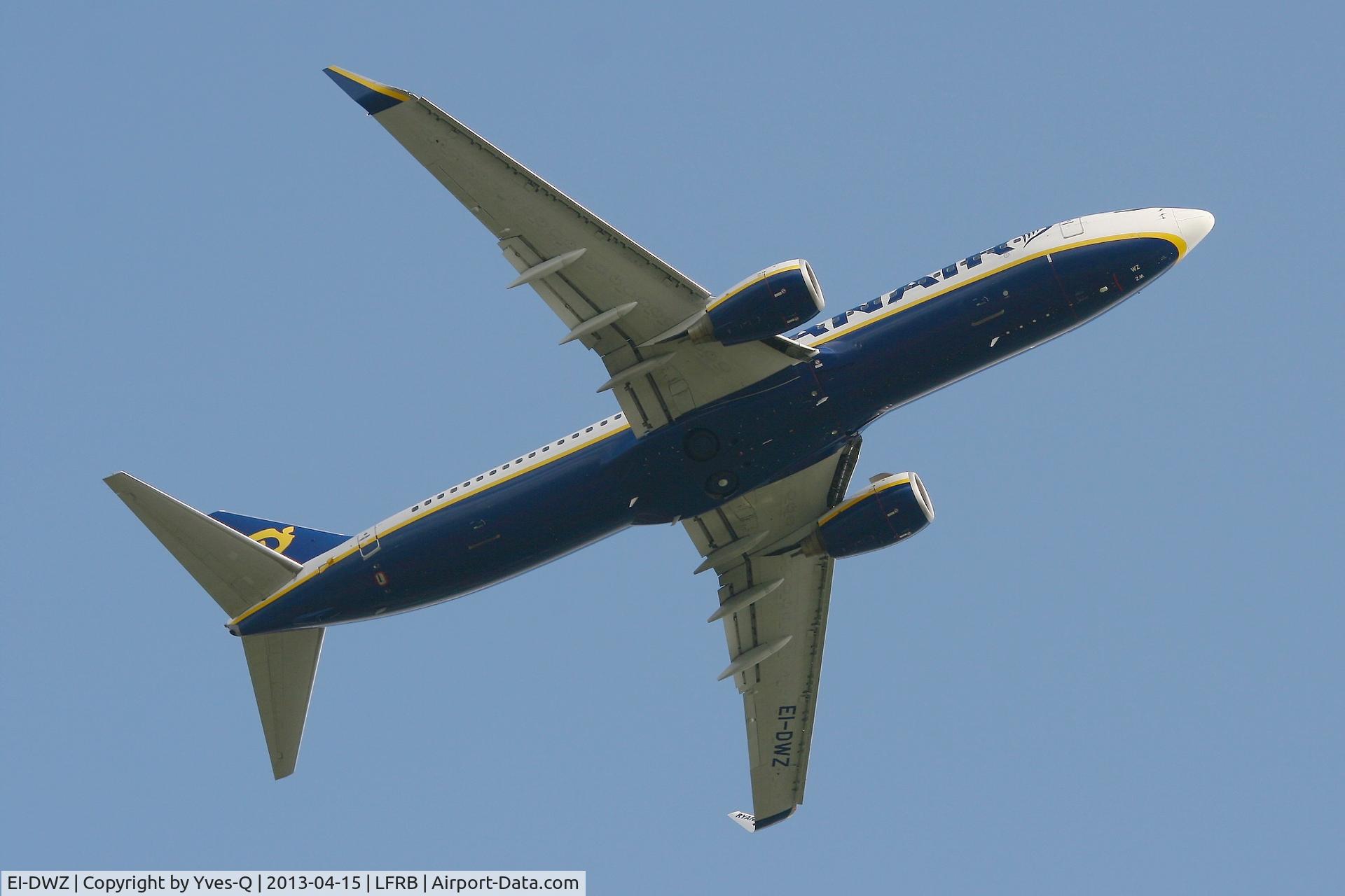 EI-DWZ, 2008 Boeing 737-8AS C/N 33628, Boeing 737-8AS(WL), Take off rwy 07R, Brest-Bretagne Airport (LFRB-BES)
