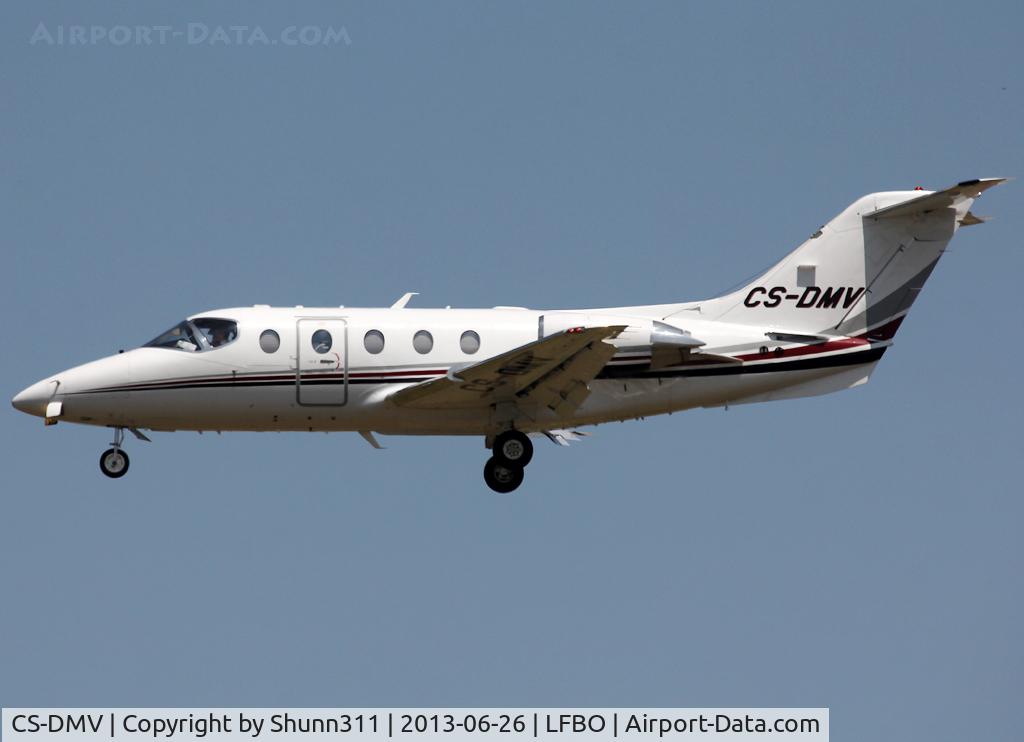 CS-DMV, 2008 Hawker Beechcraft 400A Beechjet Beechjet C/N RK-549, Landing rwy 32L