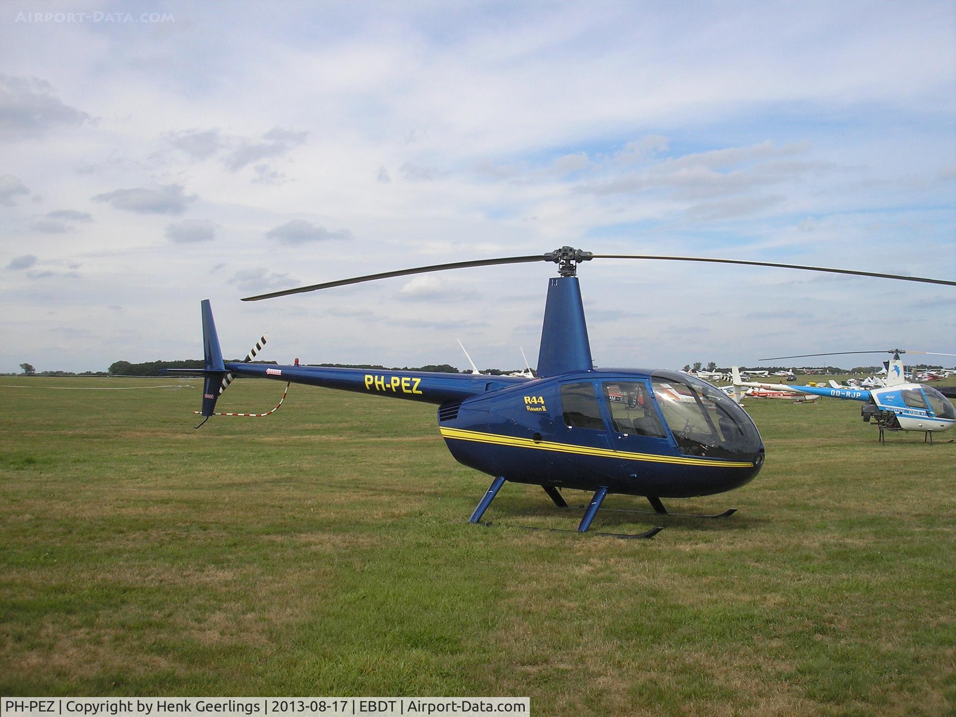 PH-PEZ, 2004 Robinson R44 Raven II C/N 10479, Schaffen - Diest Oldtimer Fly In , Belgium , Aug 2013