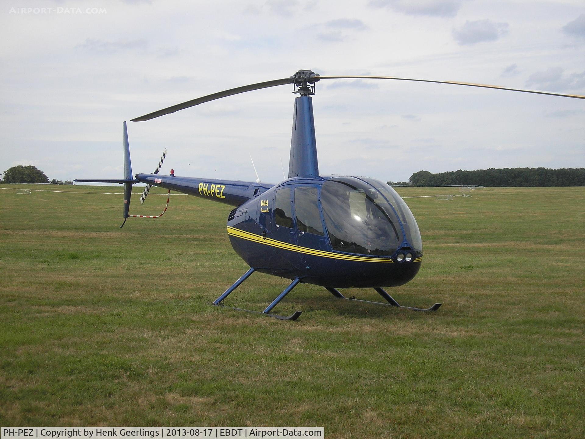 PH-PEZ, 2004 Robinson R44 Raven II C/N 10479, Schaffen - Diest Oldtimer Fly In , Belgium , Aug 2013
