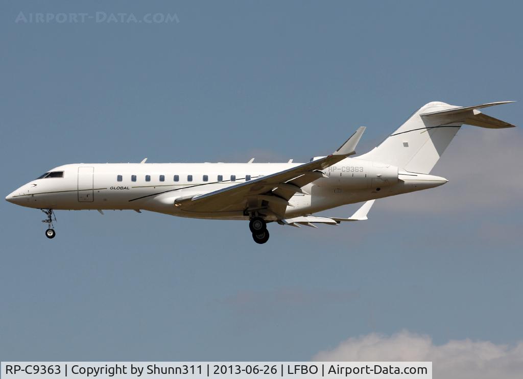 RP-C9363, 2009 Bombardier BD-700-1A11 Global 5000 C/N 9363, Landing rwy 32L