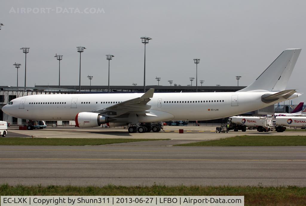 EC-LXK, 2013 Airbus A330-302 C/N 1426, Ready for delivery but in all white c/s...