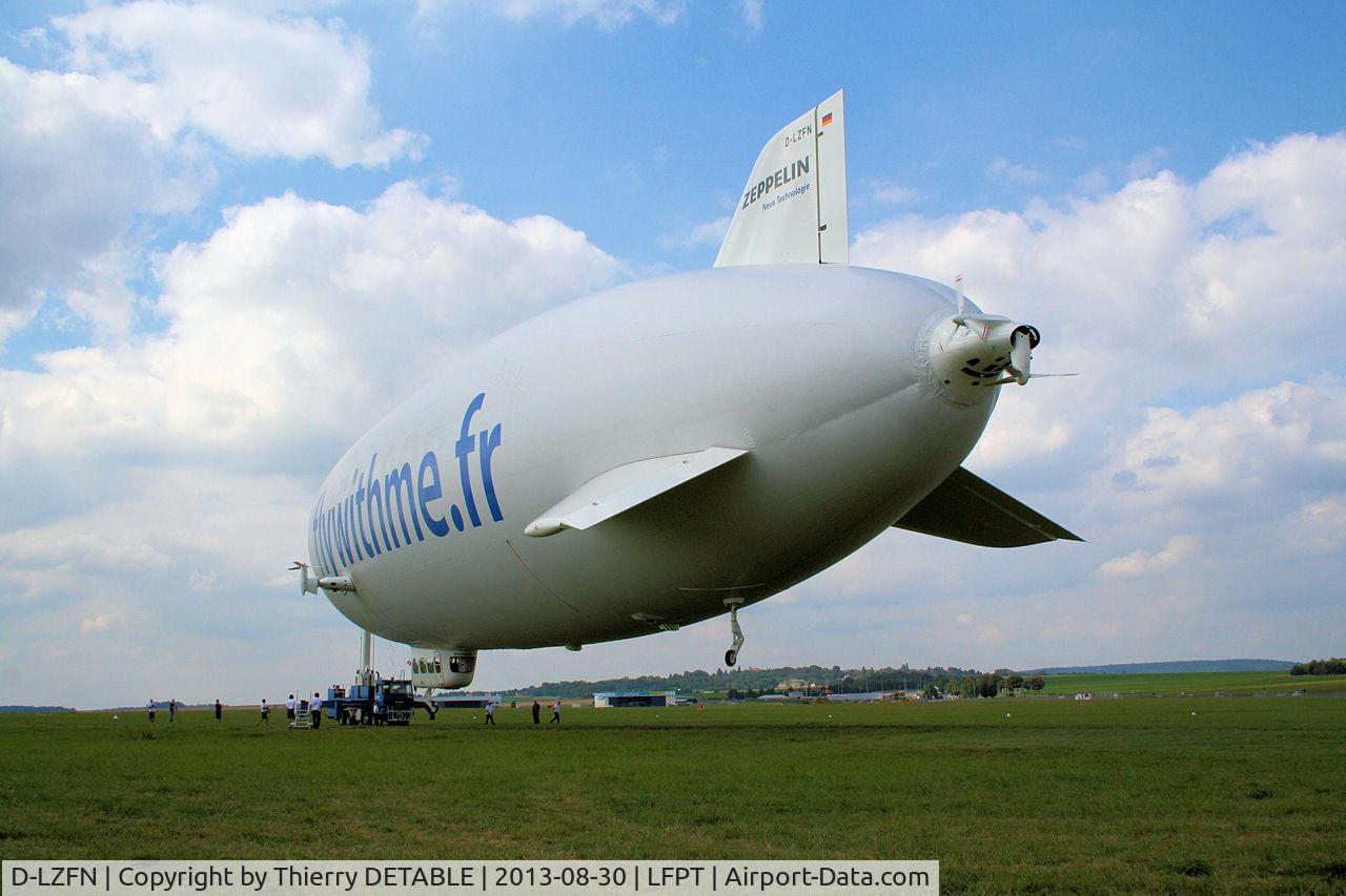 D-LZFN, 1997 Zeppelin LZ N07-100 C/N 001, Airship Paris, Pilot Lars Pentzek