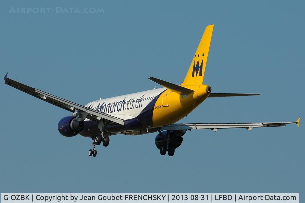 G-OZBK, 2000 Airbus A320-214 C/N 1370, MONARCH landing 23